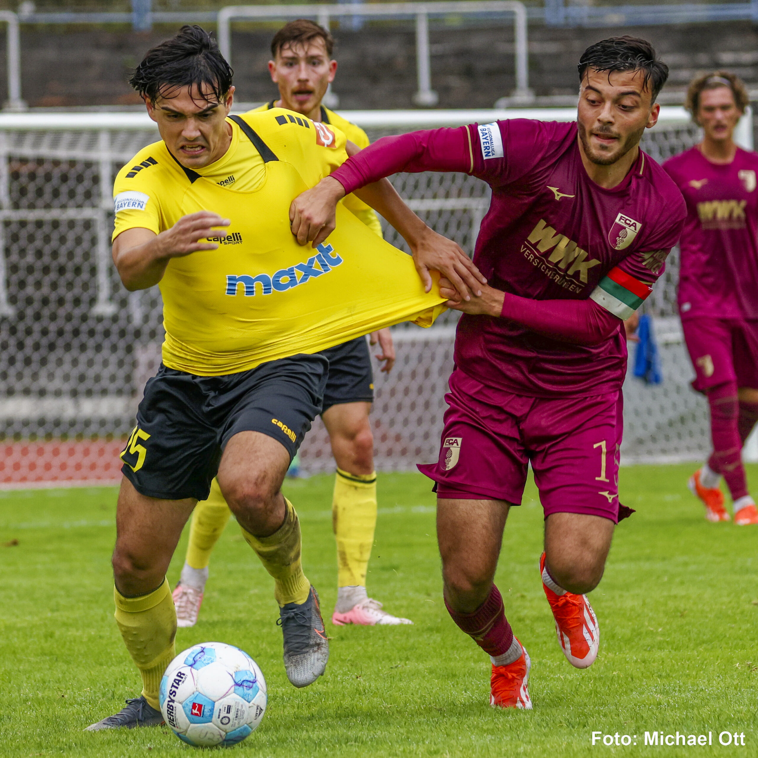 Eroll Zejnullahu im Spiel beim FC Augsburg II